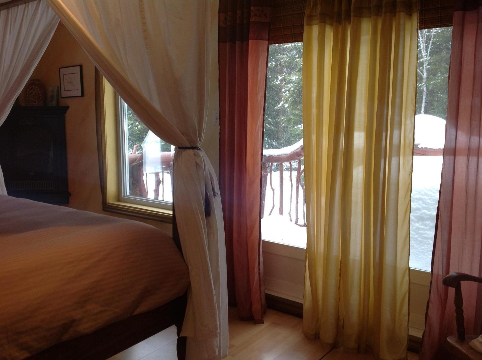 Bed & Breakfast Crystal 4*