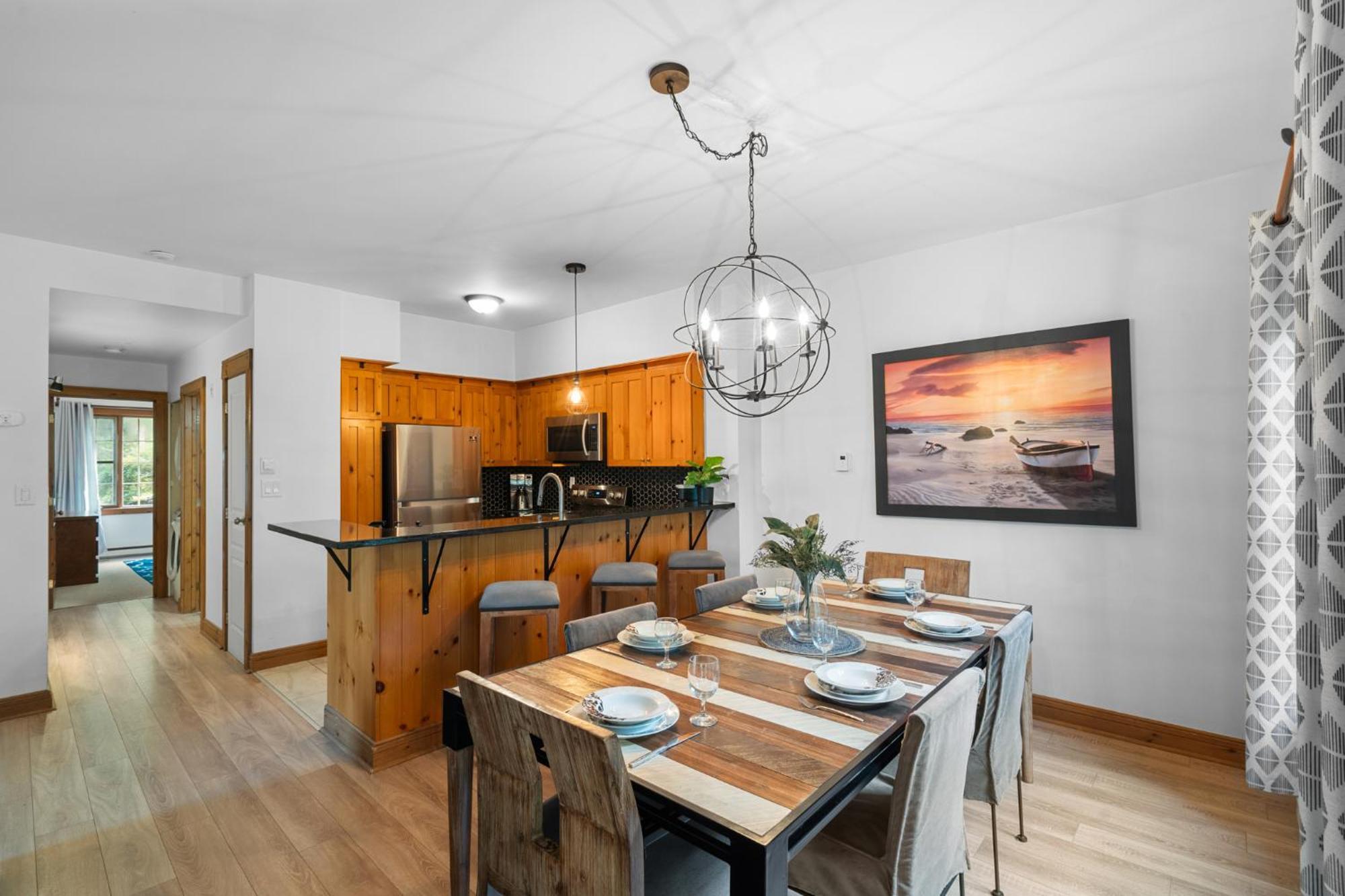 Les Falaises Tremblant - Inout W2bdrs Holiday home
