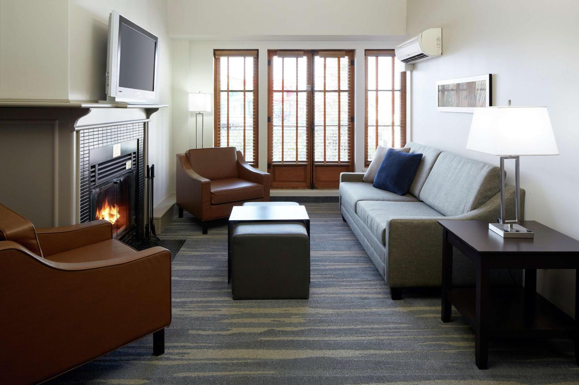 Homewood By Hilton 4* Mont-Tremblant