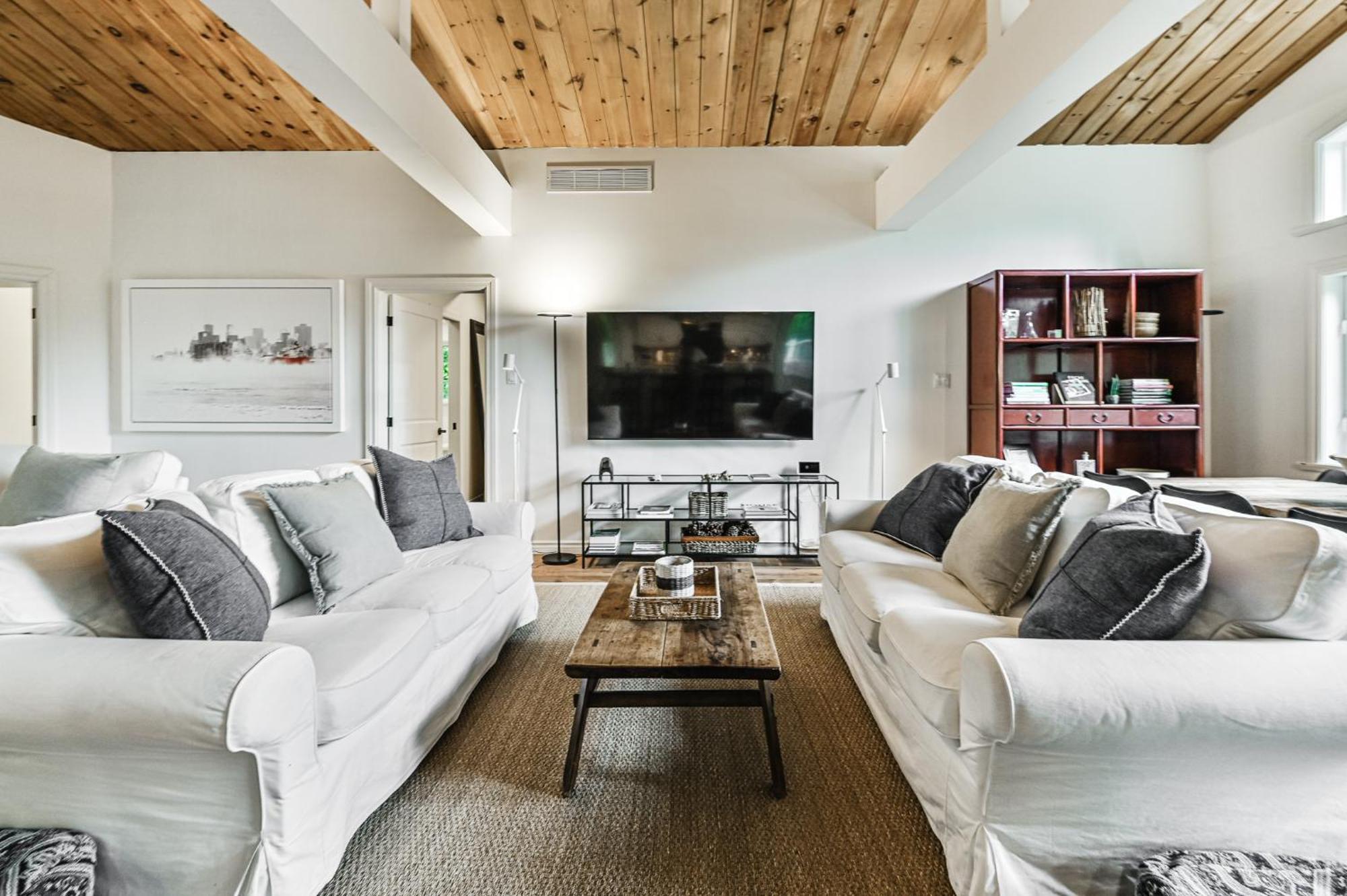 2669 Chemin Du Village - Mountain W Hot Tub & Sauna Next To Village * Mont-Tremblant