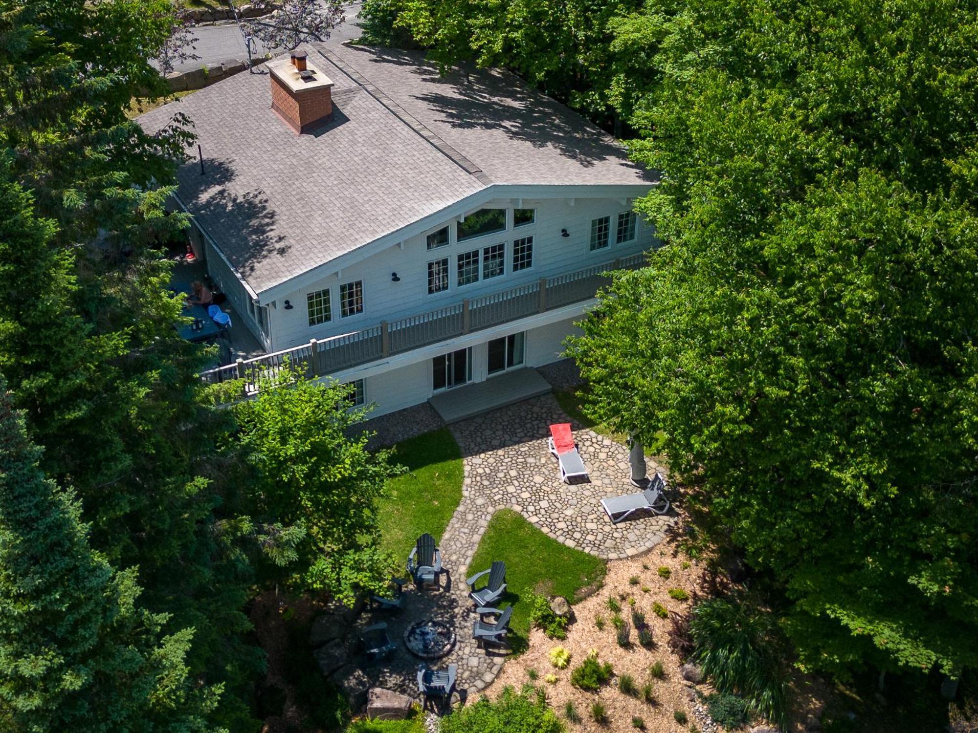 Holiday home 2669 Chemin Du Village - Mountain W Hot Tub & Sauna Next To Village *