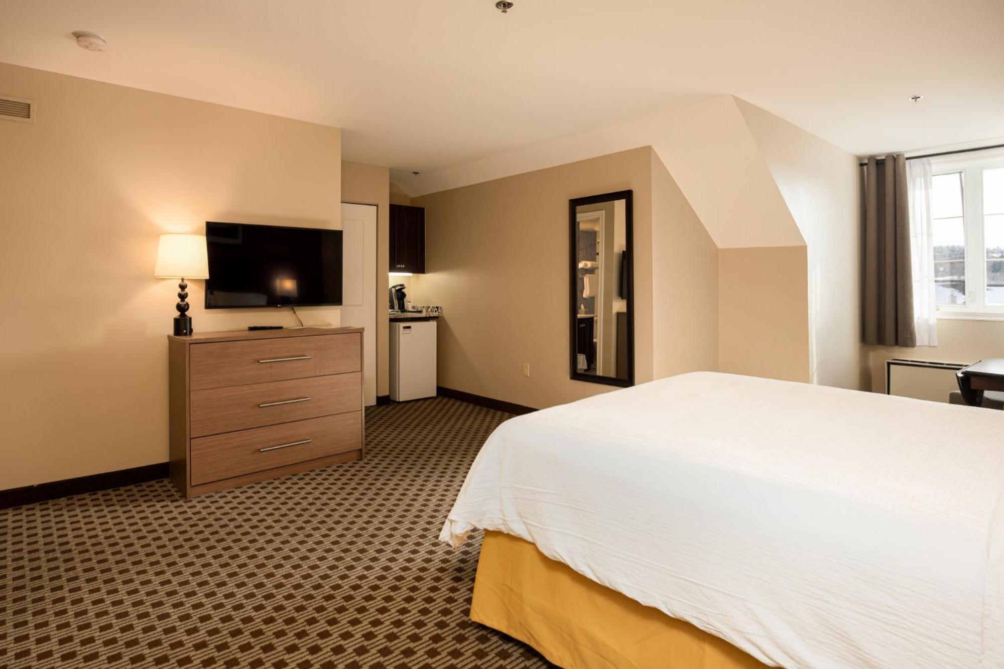 Resort Express & Tremblant By Ihg Mont-Tremblant