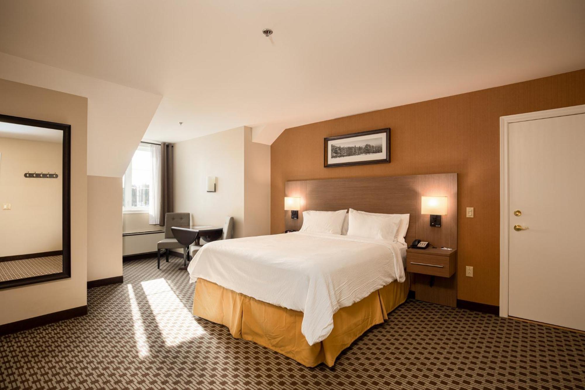 Resort Express & Tremblant By Ihg