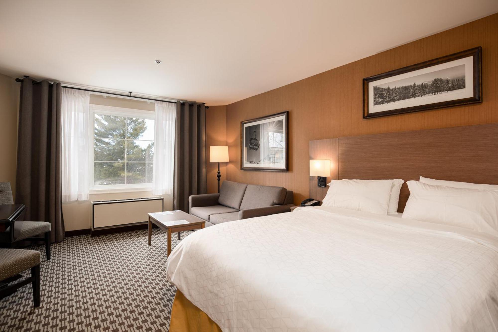 Express & Tremblant By Ihg