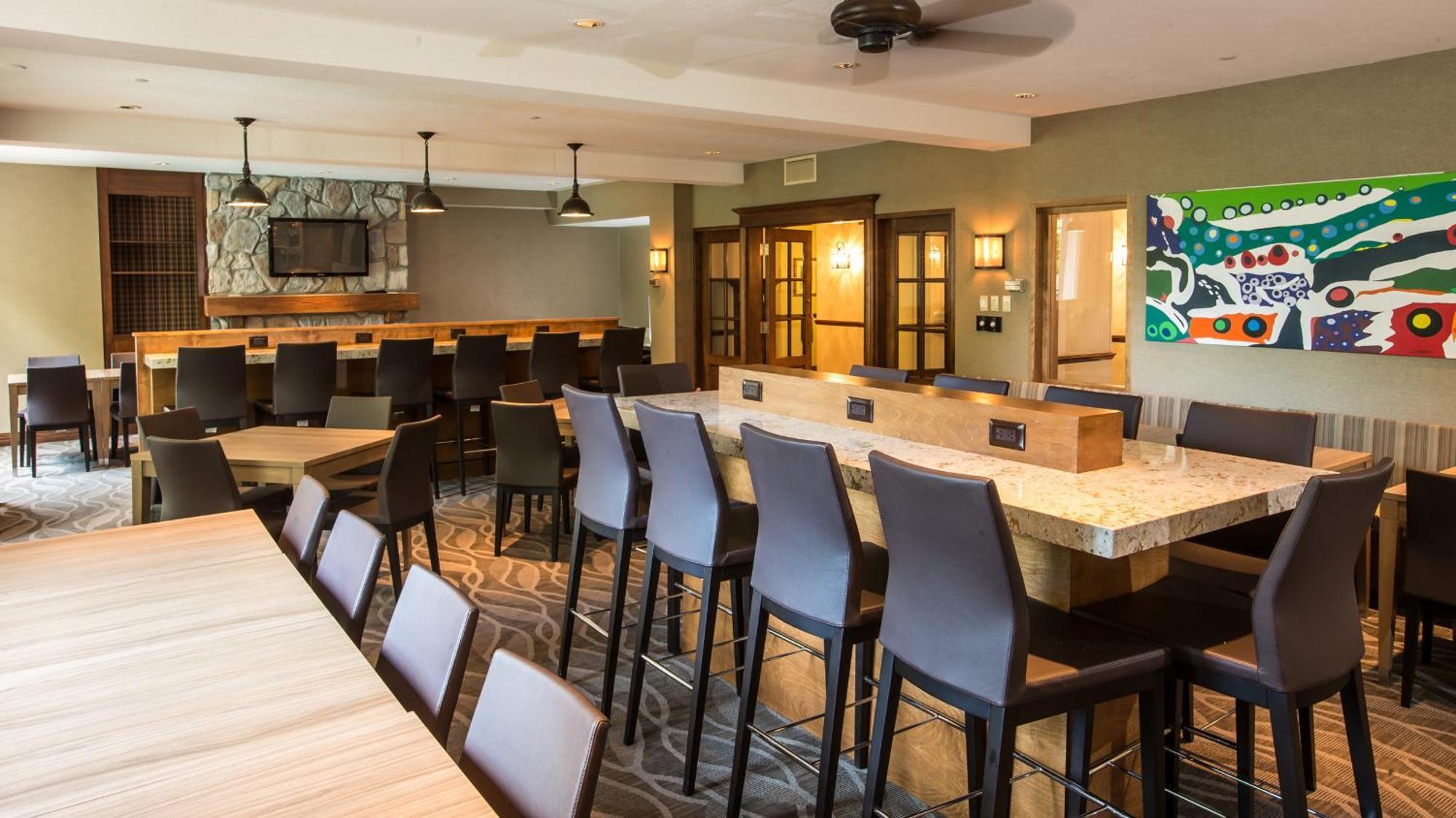 Express & Tremblant By Ihg Mont-Tremblant