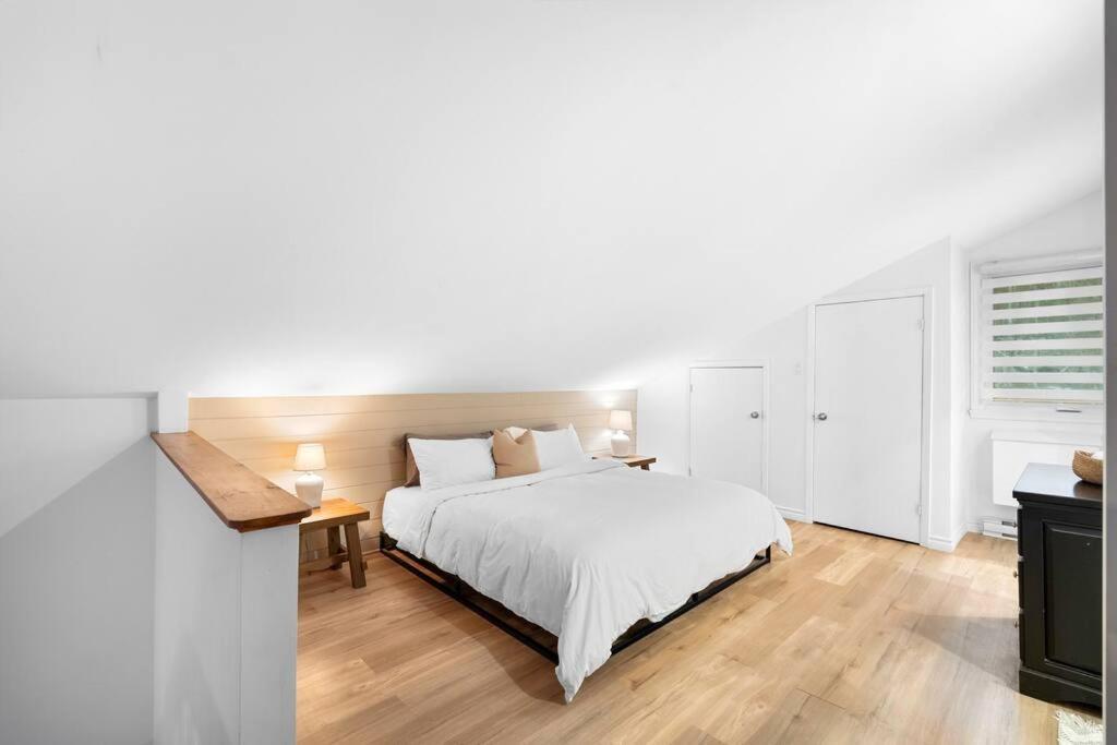 Apartment Cozy & Simple With Views Of