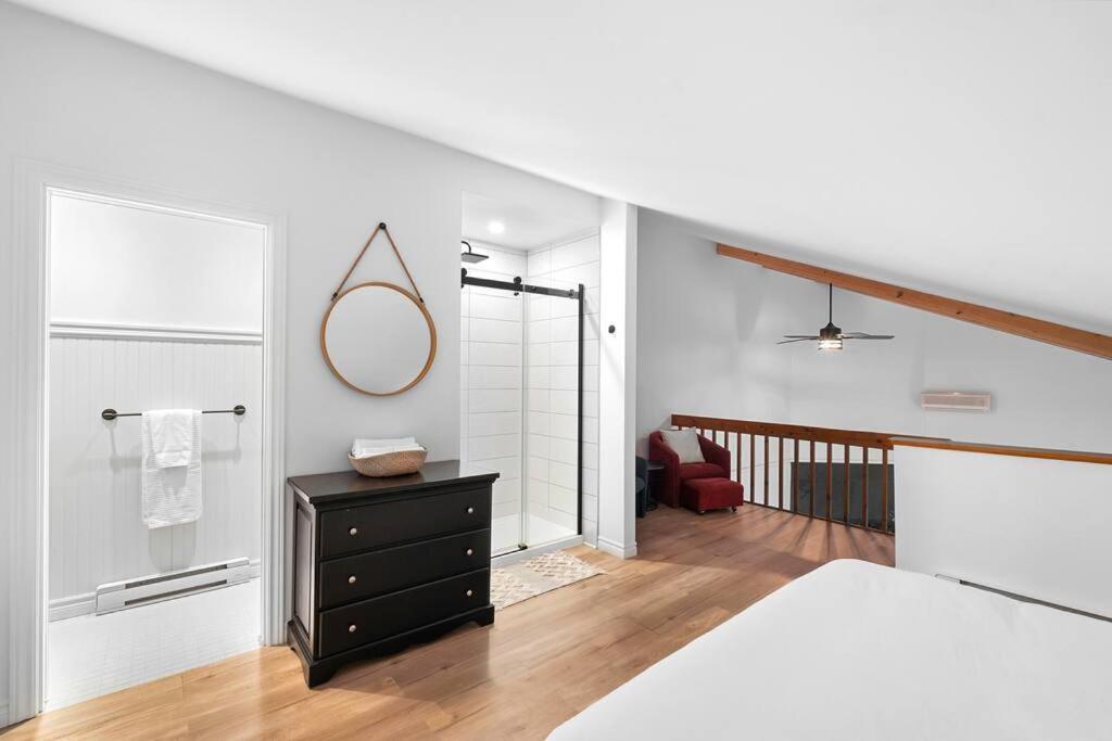 Apartment Cozy & Simple With Views Of