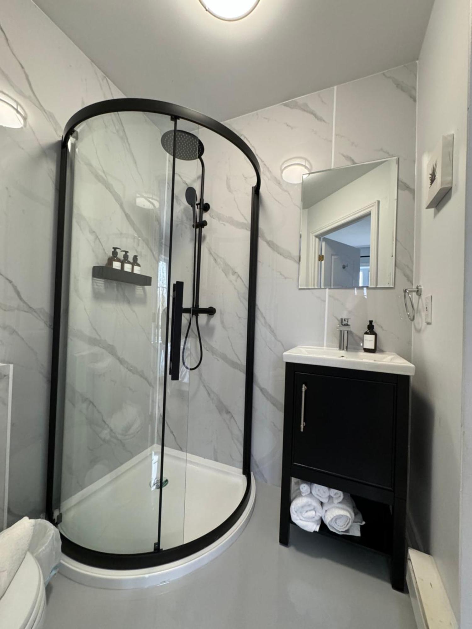 Le 900 Tremblant Cafe And Bistro Inn *