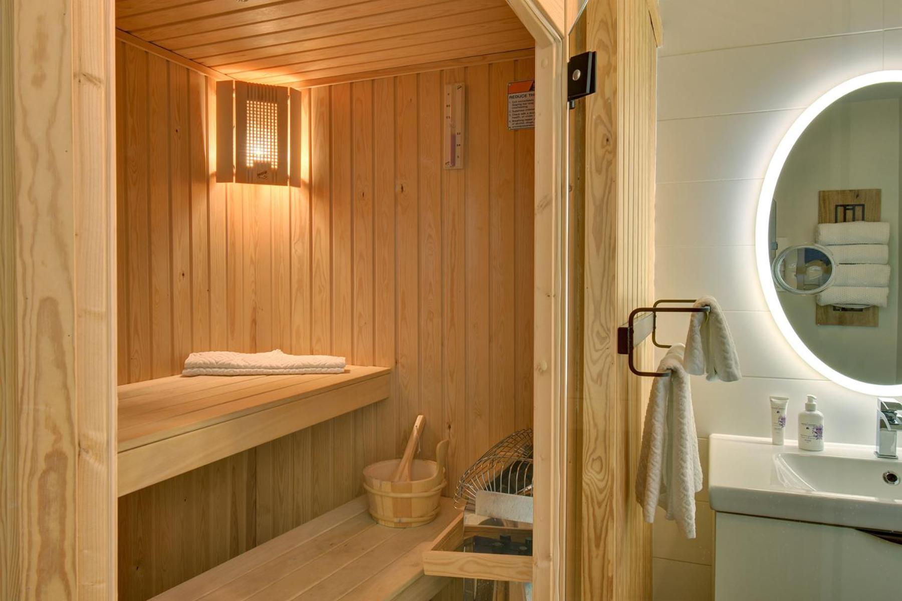 Tremblant Prestige - Les Eaux 207-2 Mont-Tremblant