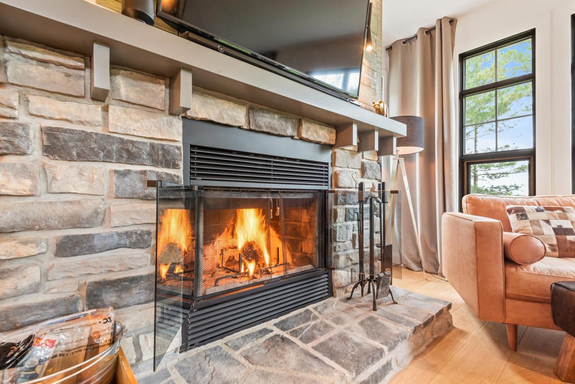 Apartment Tremblant Prestige - Les Eaux 235-1