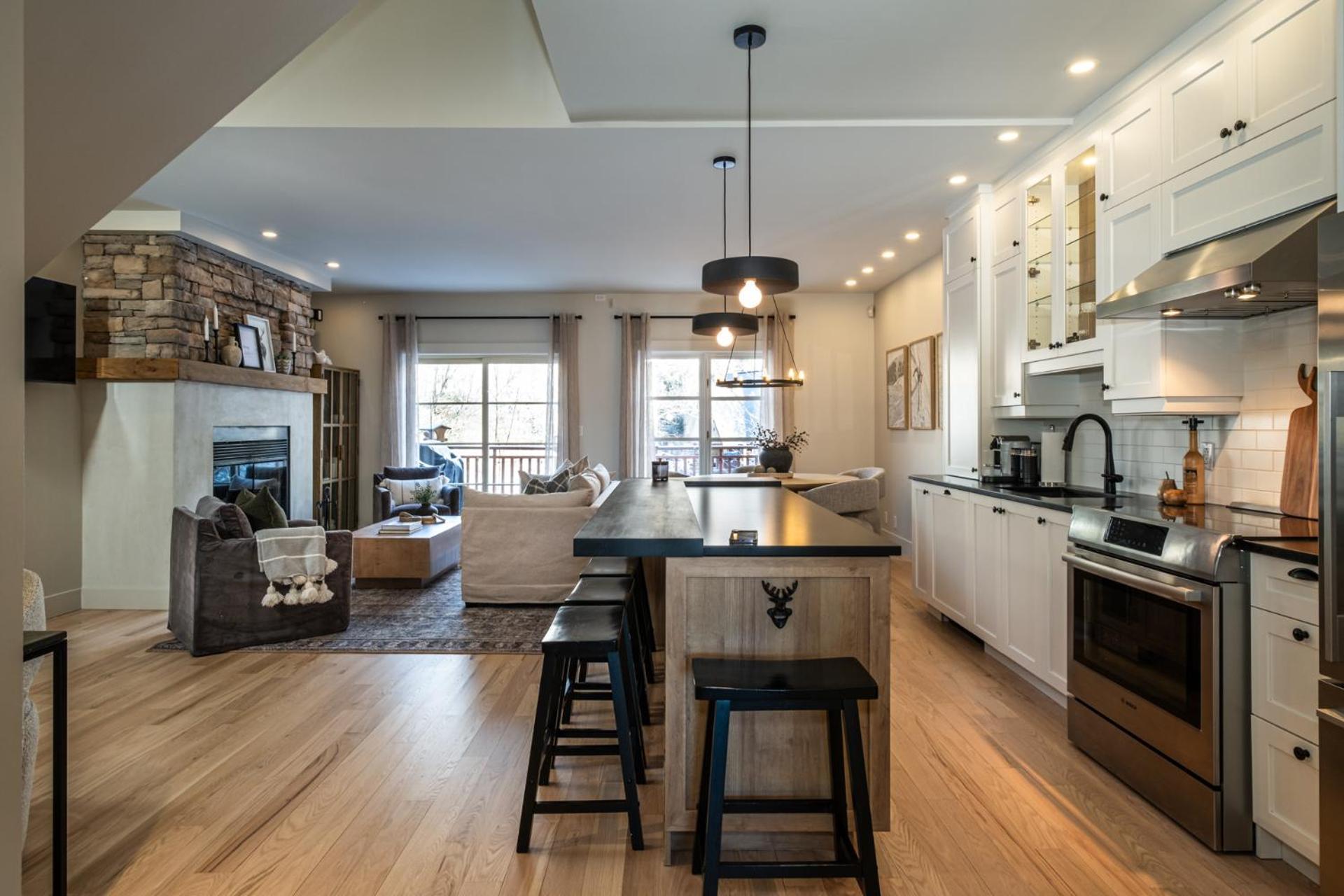Tremblant Prestige - Plateau 218-4 *