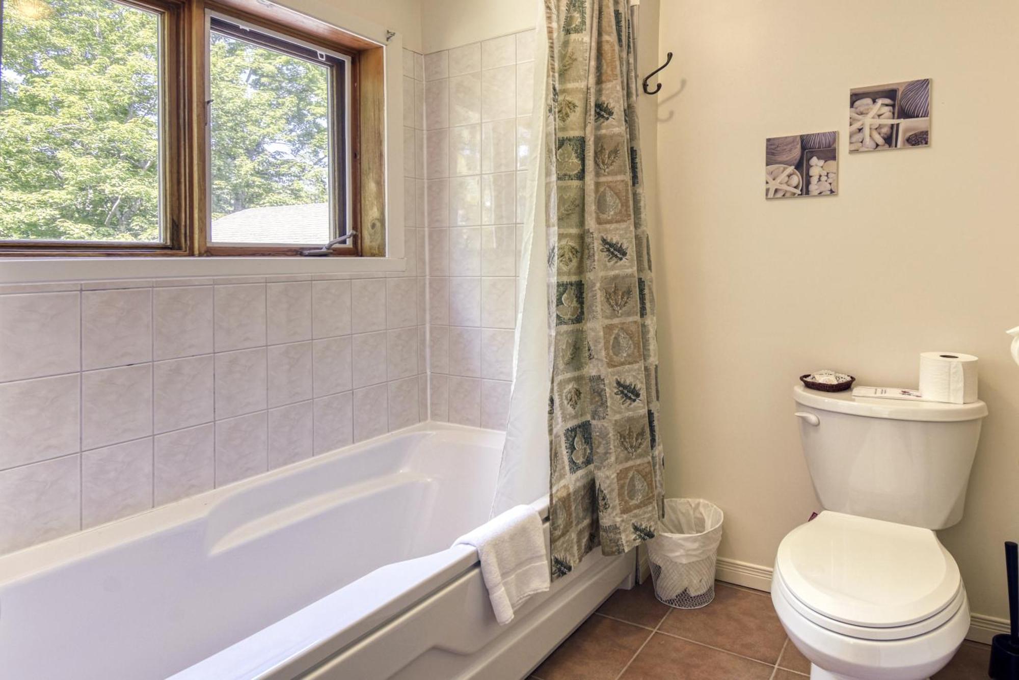 Inn Auberge Le Lupin-Self Check-In Mont-Tremblant