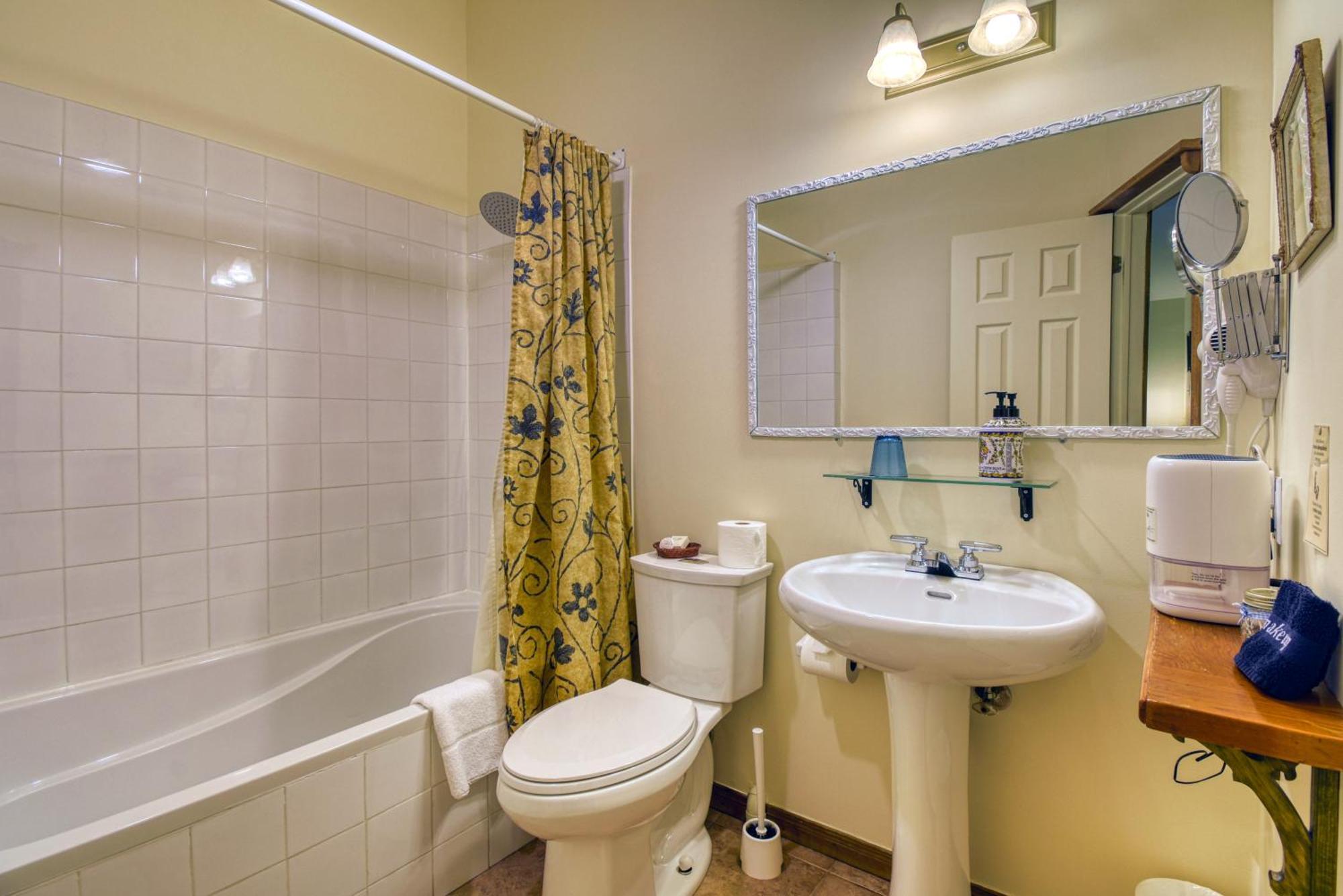 Auberge Le Lupin-Self Check-In Mont-Tremblant