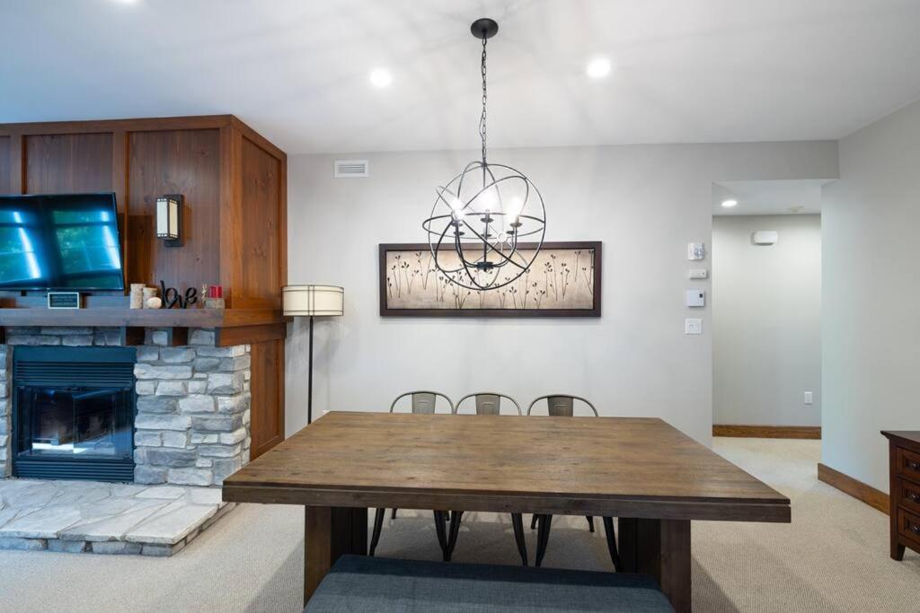 Les Eaux Tremblant - Luxury With Pool & And Ac Mont-Tremblant