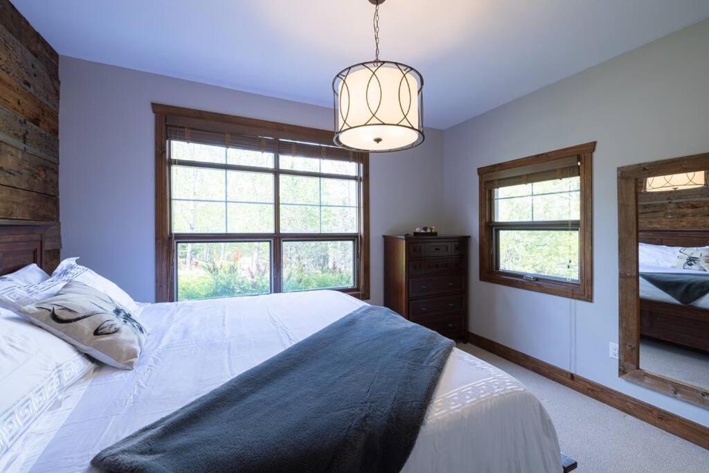 Les Eaux Tremblant - Luxury With Pool & And Ac * Mont-Tremblant
