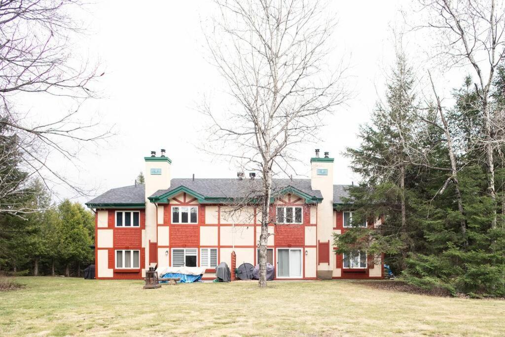 Tremblant Classic La Bete Golf Course Holiday home