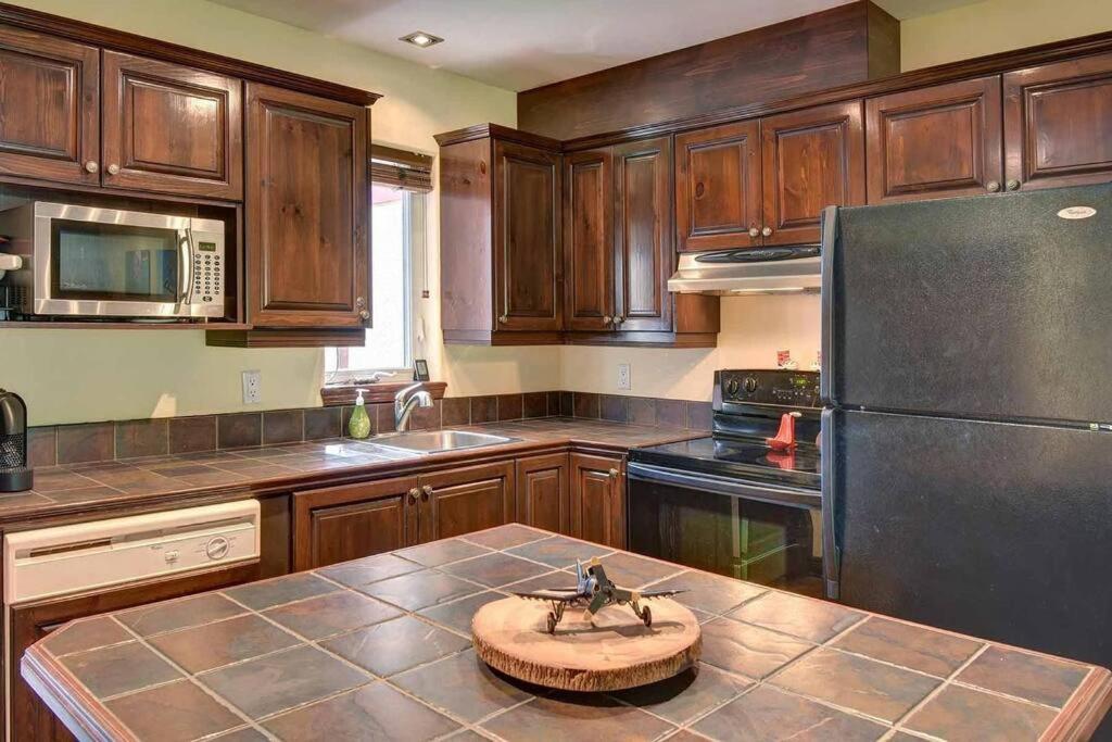Tremblant Classic La Bete Golf Course Holiday home *
