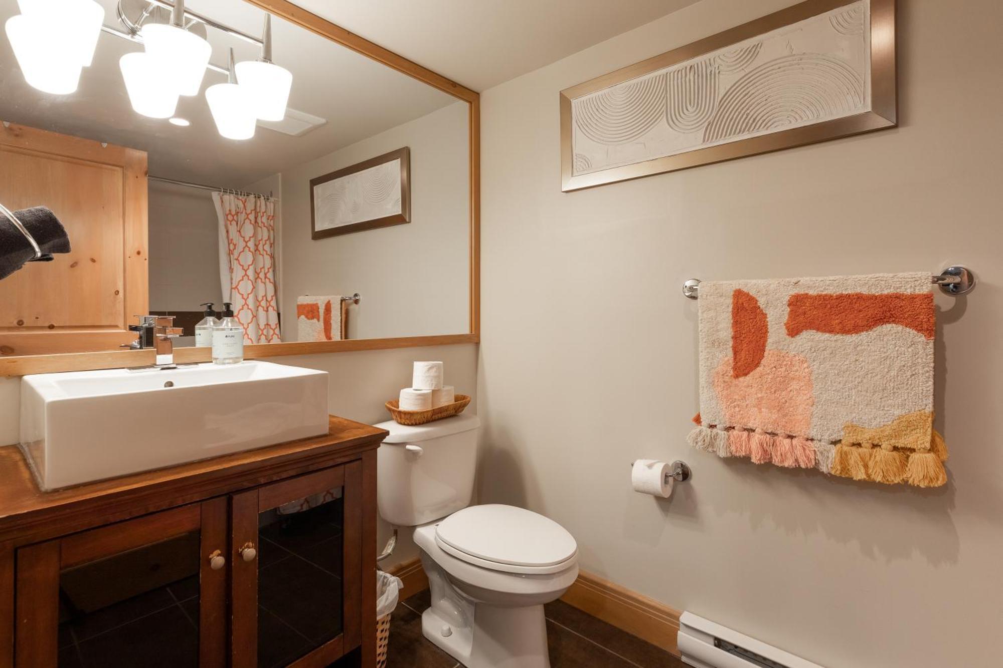 Boho Downtown - Bike In&out - Shuttle - Park Apartment *