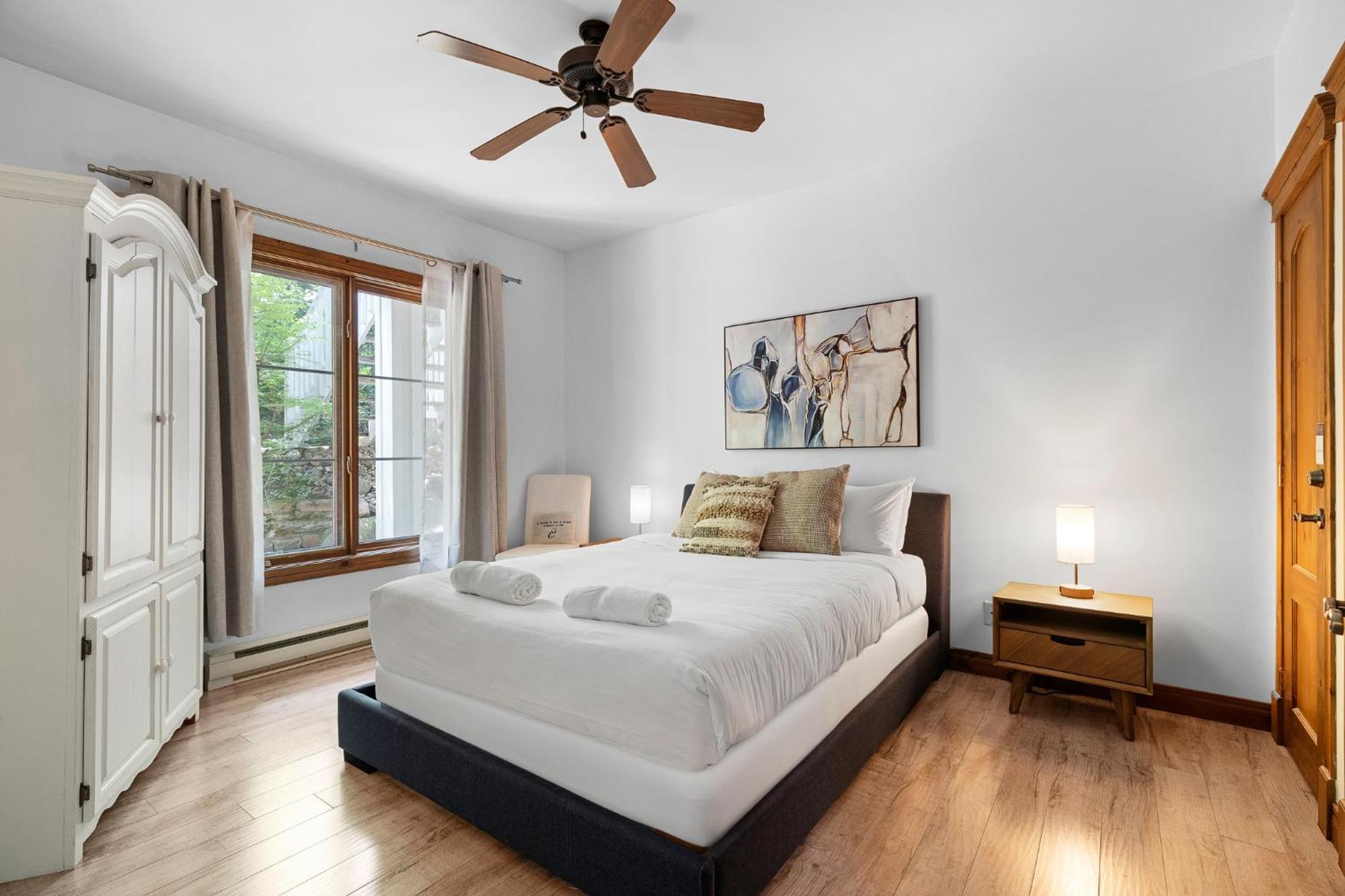 Les Manoirs Wpool & Hot Tub Near Village 120-7 * Mont-Tremblant