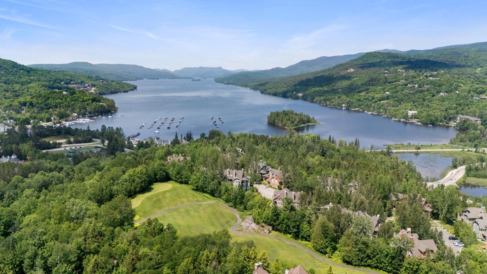 Les Manoirs Wpool & Hot Tub Near Village 120-7 * Mont-Tremblant