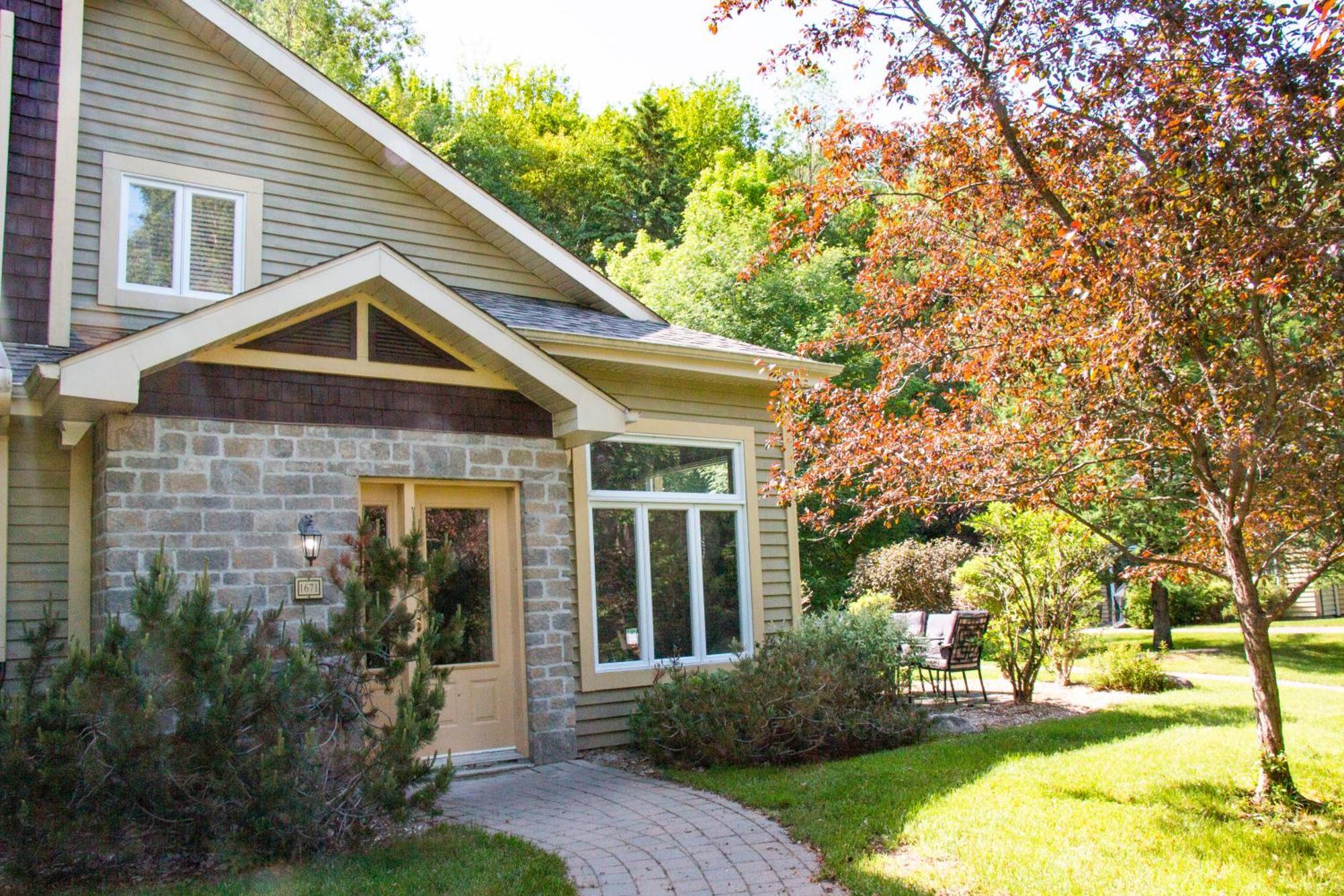 Townhouse In Tremblant Apartment *