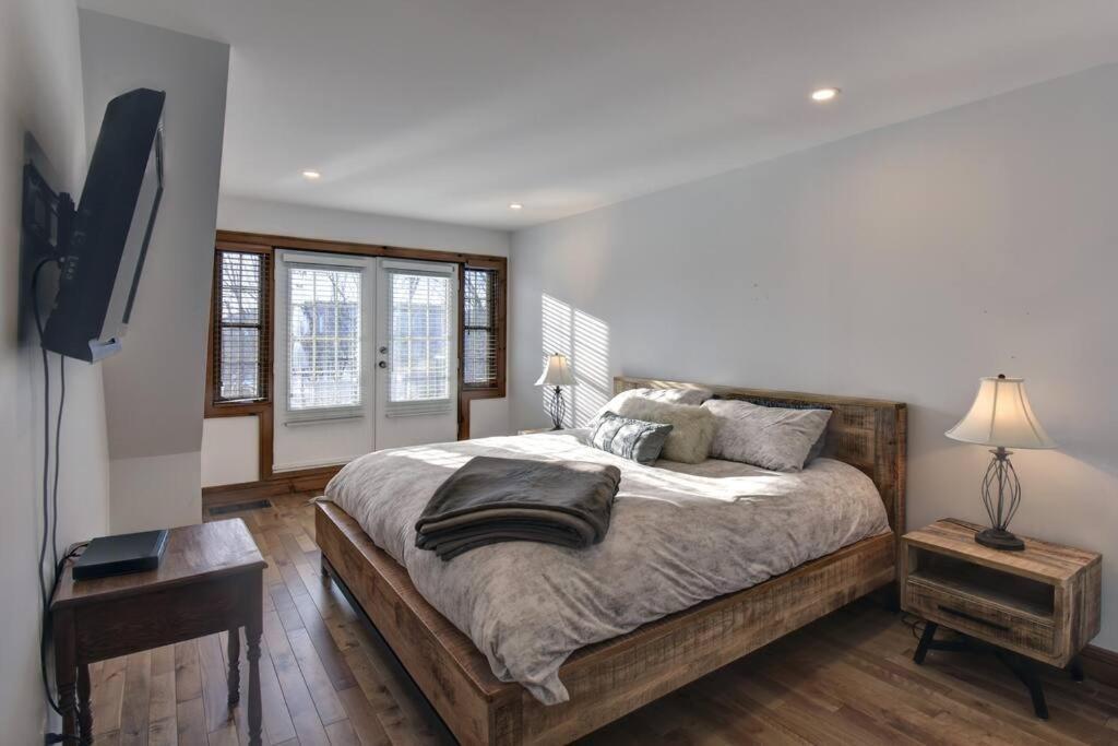 Les Falaises Tremblant Luxury Retreat Villa