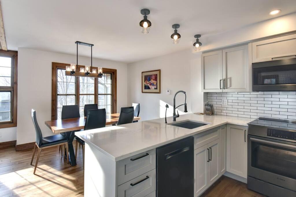 Les Falaises Tremblant Luxury Retreat Villa