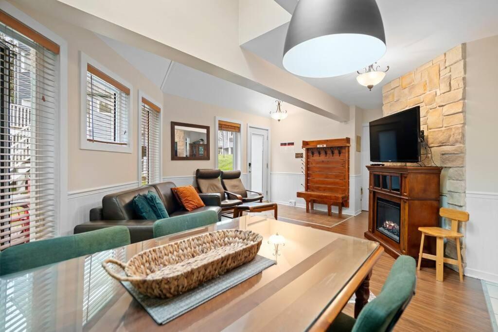Holiday home Tremblant Inout Pedestrian Village Mont-Tremblant