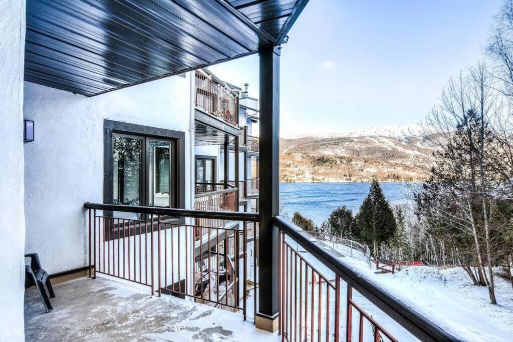 Apartment Chic Mt-tremblant With View On The By Denstays *