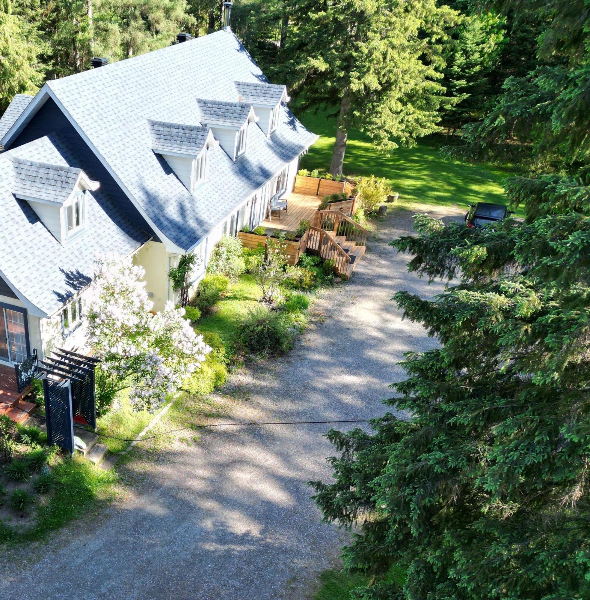 Bed & Breakfast La Tremblante 4*