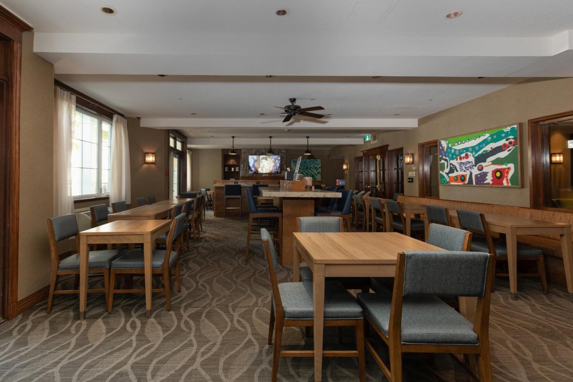 Express & Tremblant By Ihg Resort Mont-Tremblant