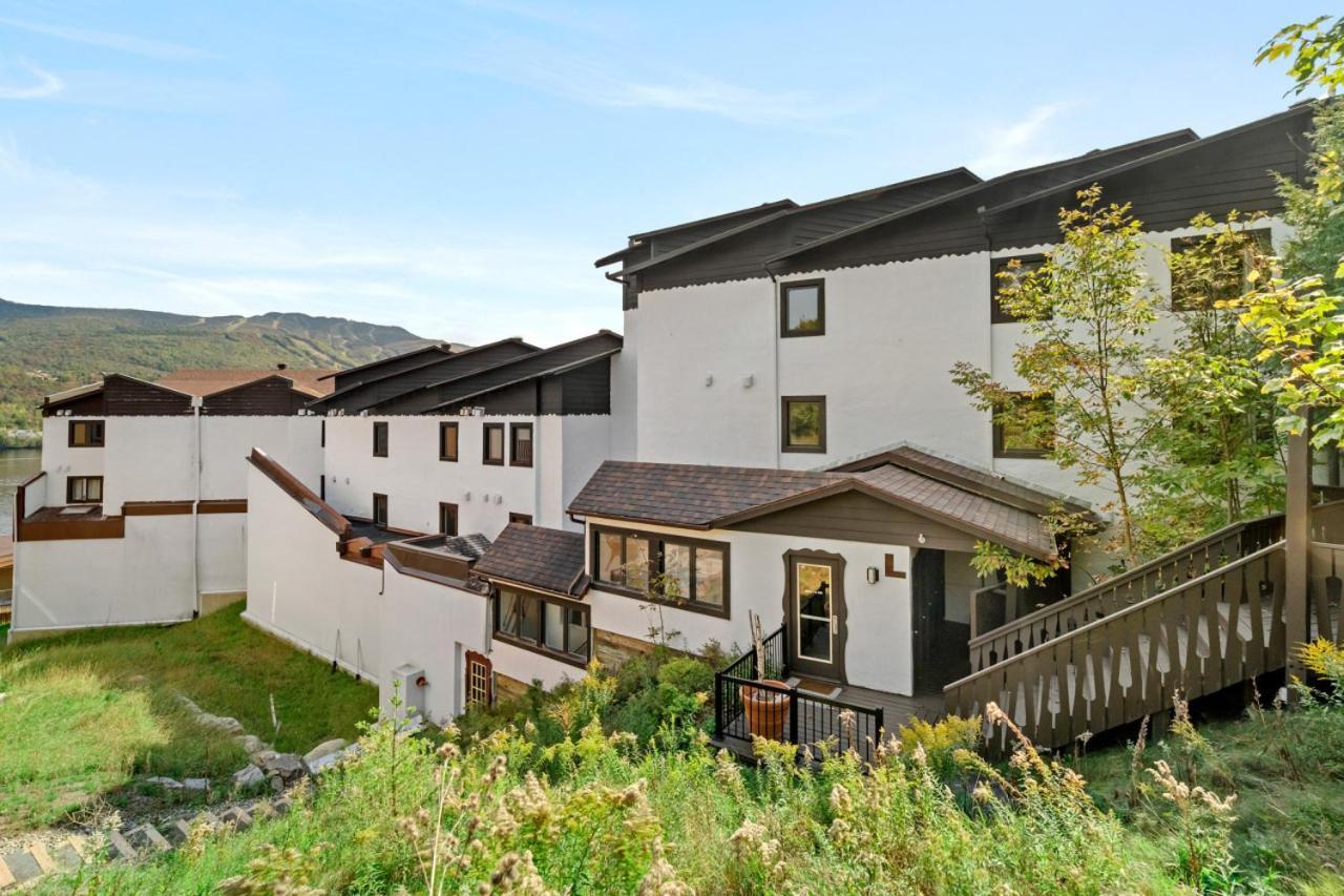 Peaceful With Stunning Mountain And Views * Mont-Tremblant