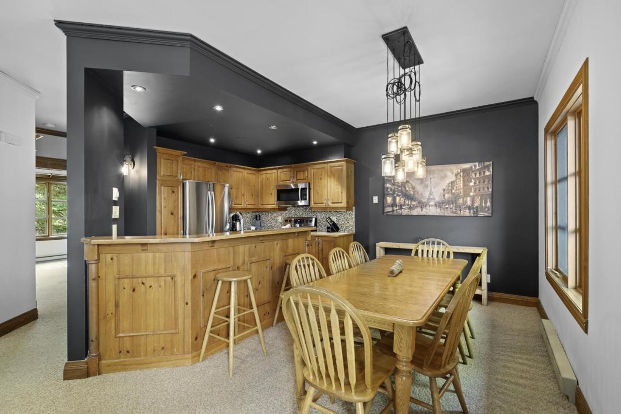 Apartment Plateau 236.5 - 3bdrs In Out With Pool Access Mont-Tremblant