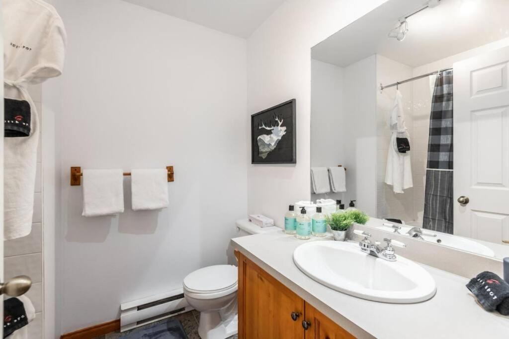 Hauts-bois Inout 2brs Wpool Access 197-9 * Mont-Tremblant