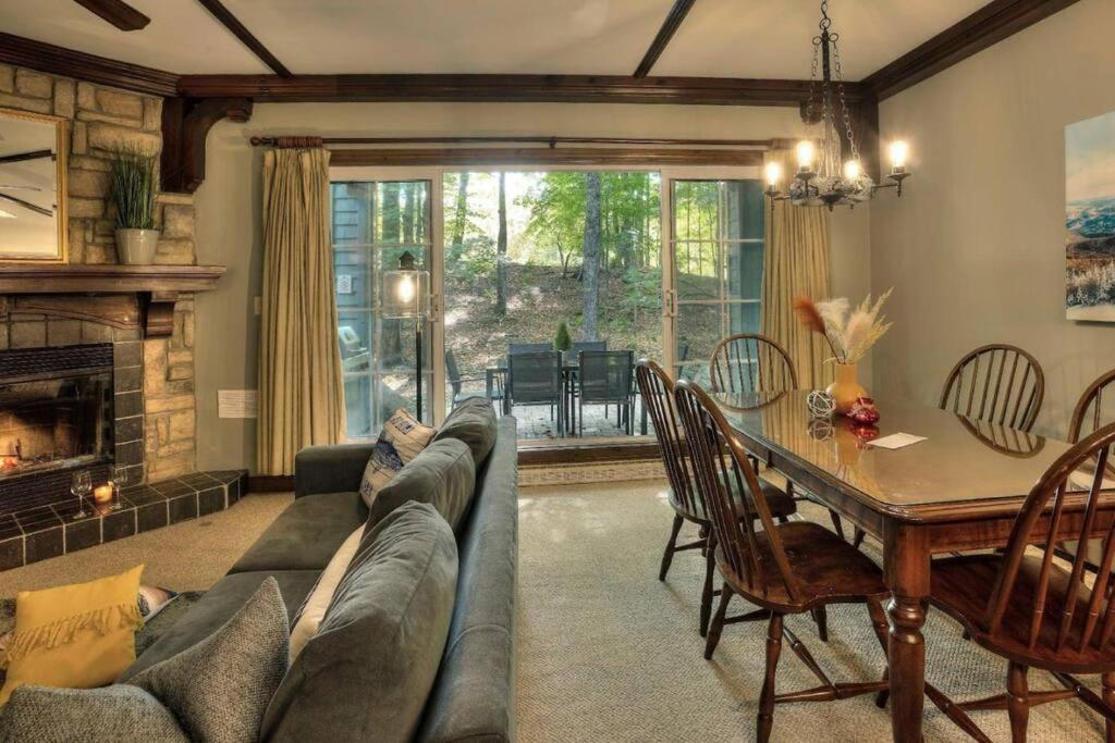 Holiday home Les Manoirs Wpool & Hot Tub Near Village 110-7