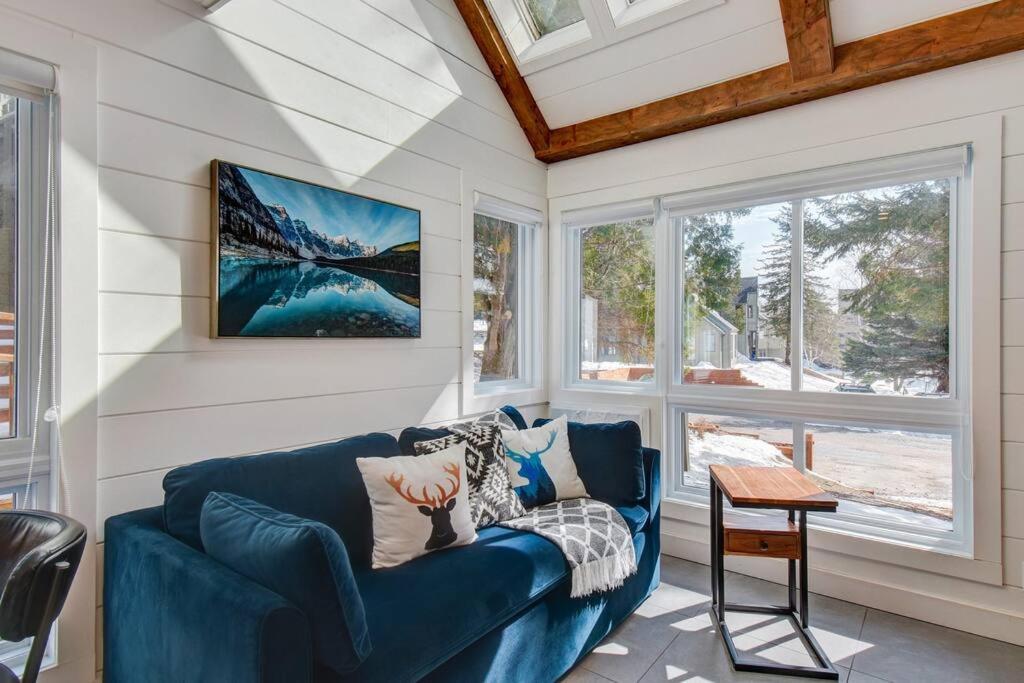 Modern In The Tremblant Village Chalet *