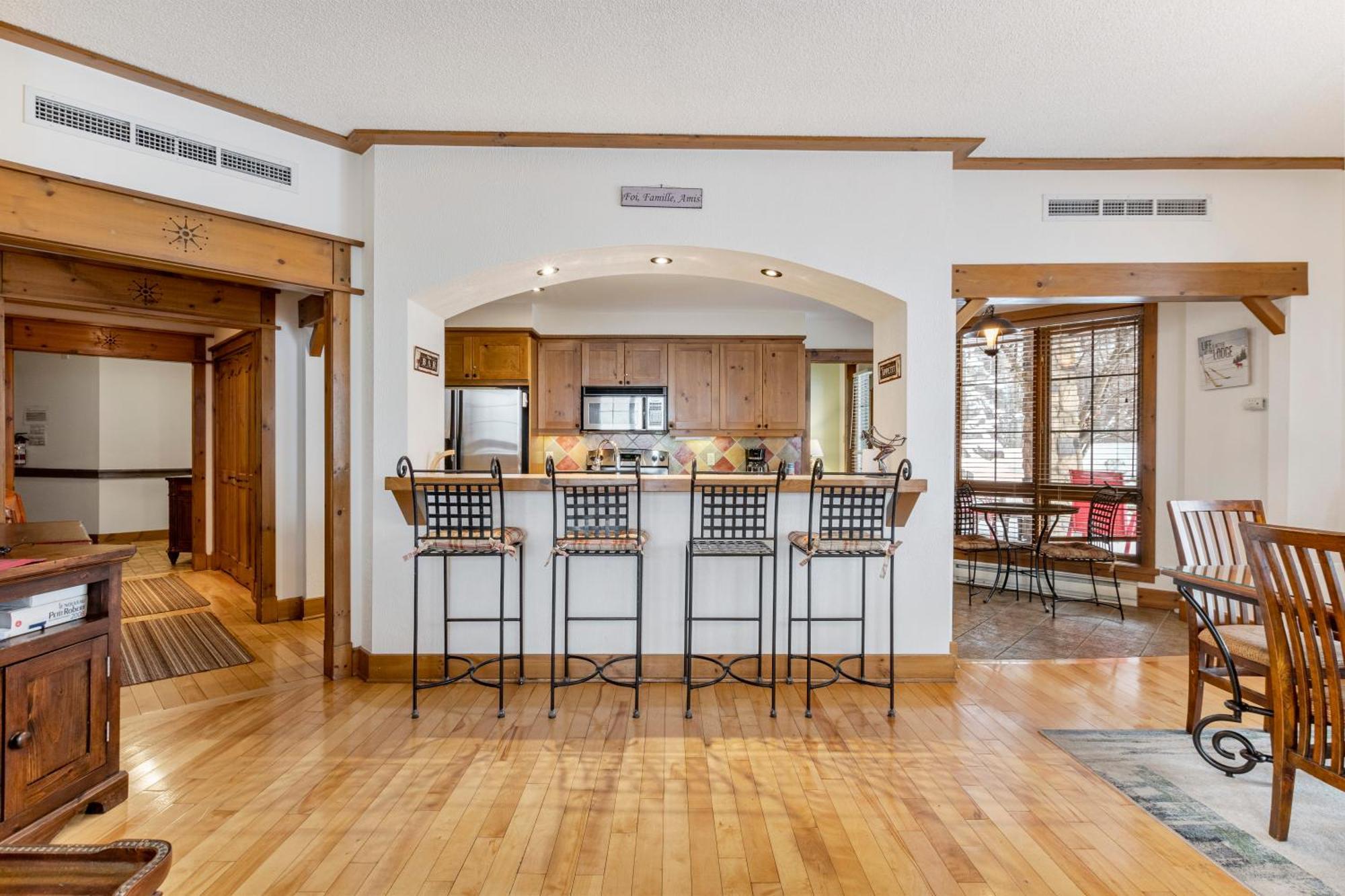 Equinoxe By Rendez-Vous Mont-Tremblant Apartment Mont-Tremblant