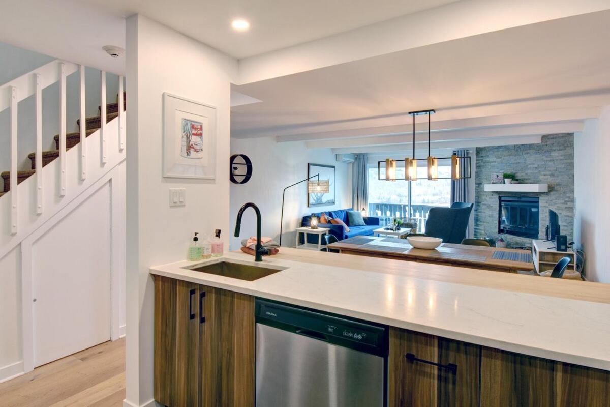 Apartment Modern Beautiful Mountain View Mont-Tremblant
