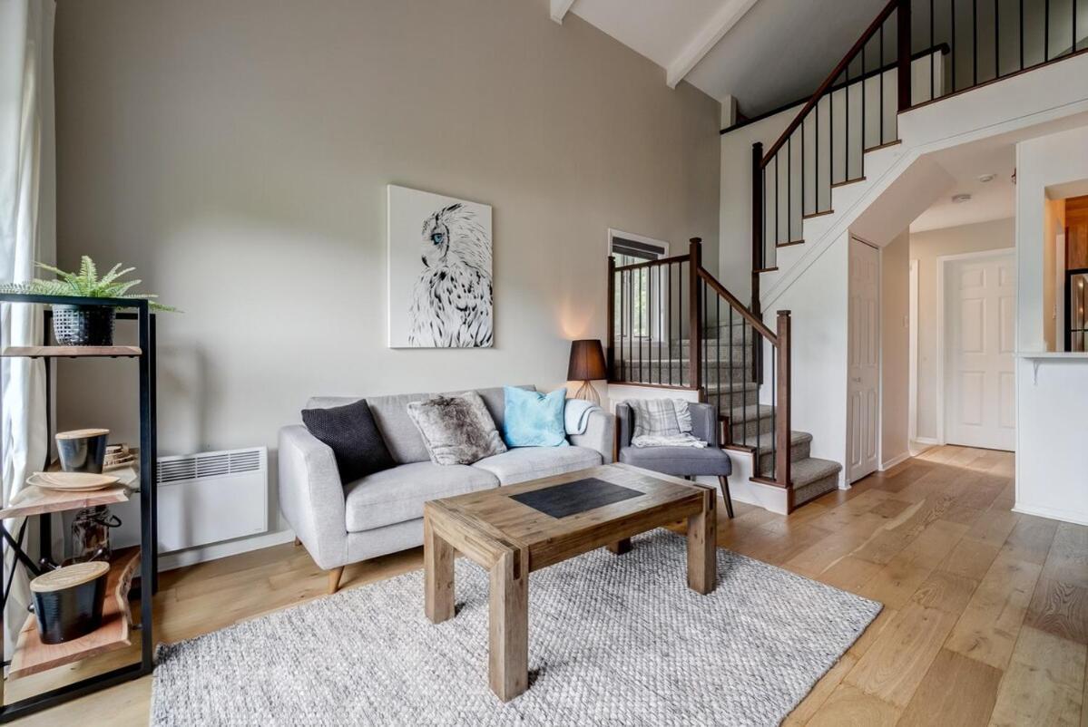 Modern Breathtaking Views Of Tremblant Apartment Mont-Tremblant