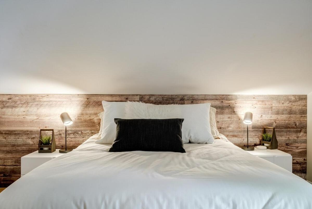 Modern Breathtaking Views Of Tremblant Mont-Tremblant