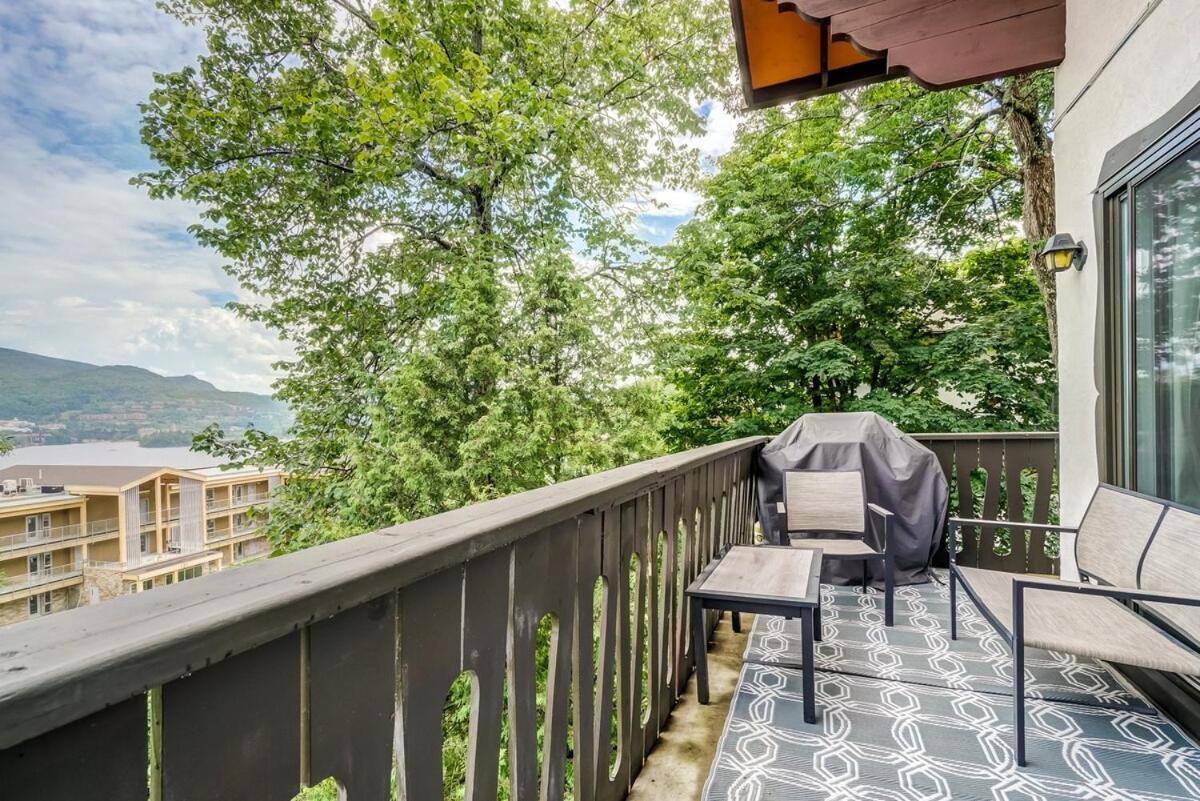 Modern Breathtaking Views Of Tremblant Apartment Mont-Tremblant