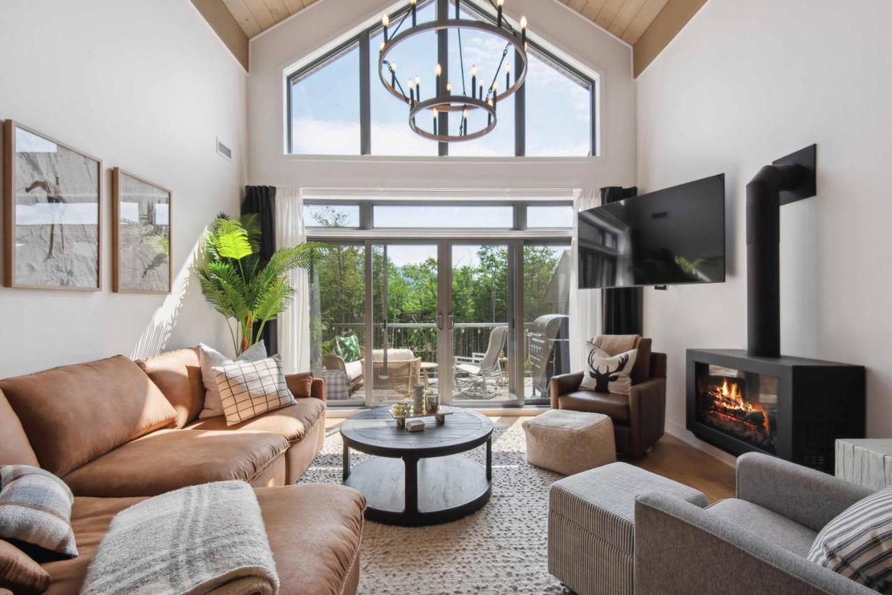 Verbier 11-204 Plush Paradise Mont-Tremblant