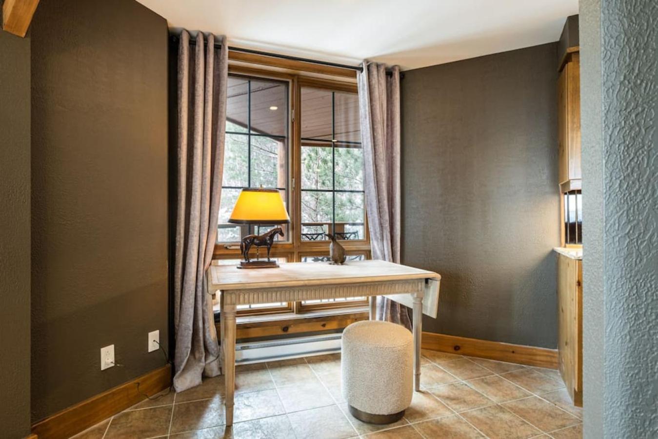 Luxury Meets Adventure - Equinoxe 170-8 * Mont-Tremblant