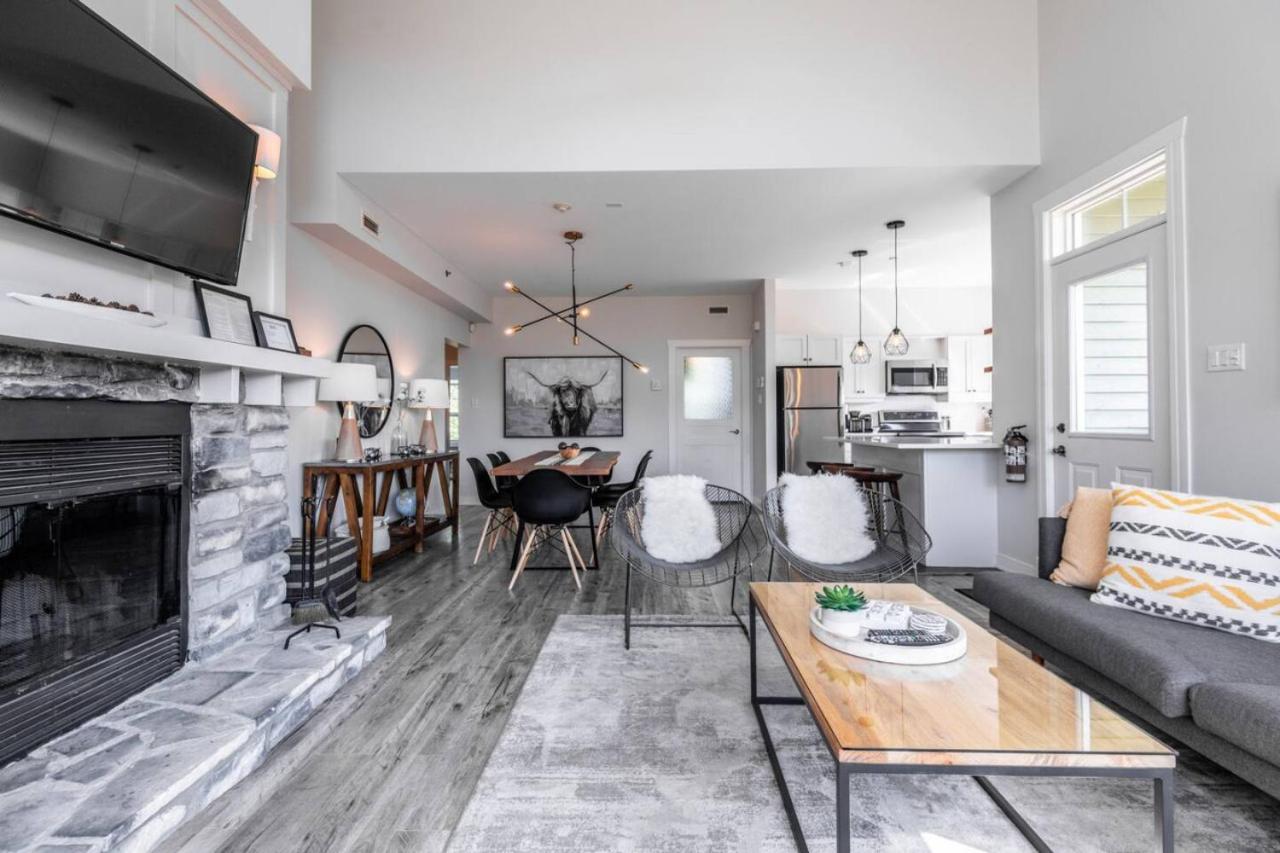Les Eaux 227-3 Large 3 Bdr With Mountain View Mont-Tremblant