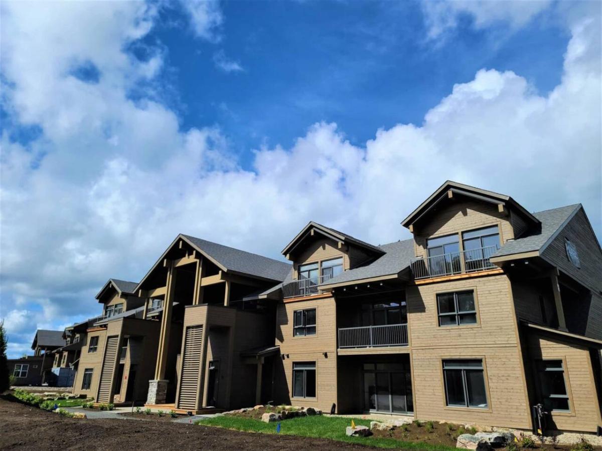 Holiday home Stunning 2bdr In Nature- V2-104 Mont-Tremblant