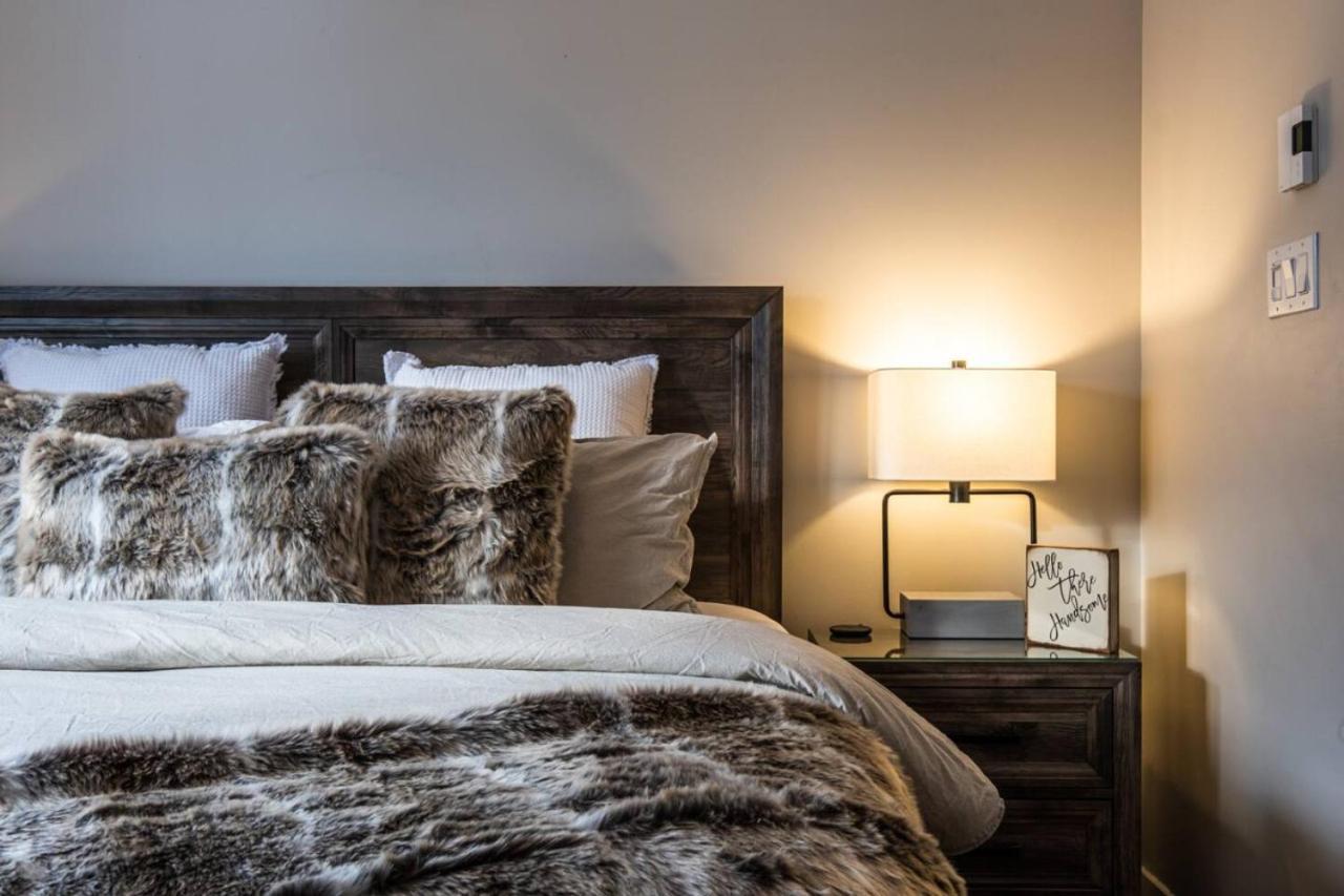 Peaceful Mountain Retreat-les Eaux 227-5 Mont-Tremblant