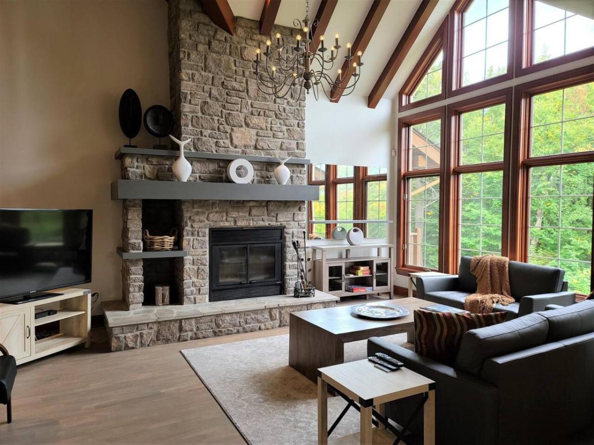 Chalet Nature's Luxe Retreat - Panache 638
