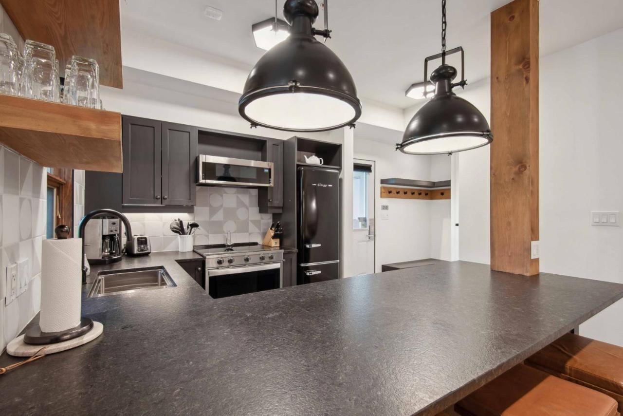 Les Eaux 223-4 Peaceful Getaway * Mont-Tremblant