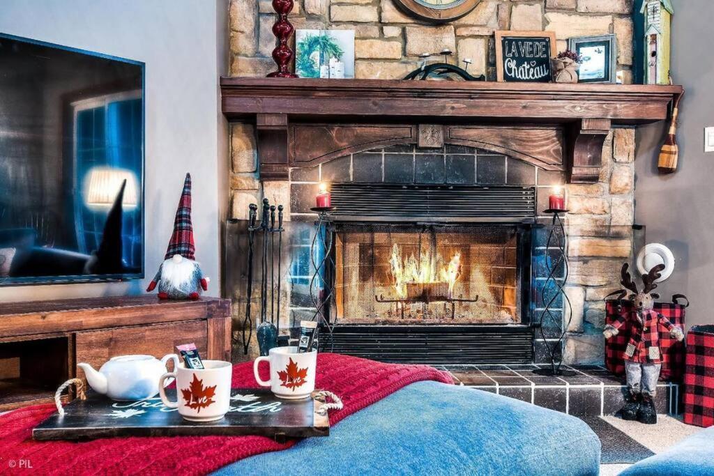 Les Manoirs 3bdrs W Pool & Hottub Near Village * Mont-Tremblant