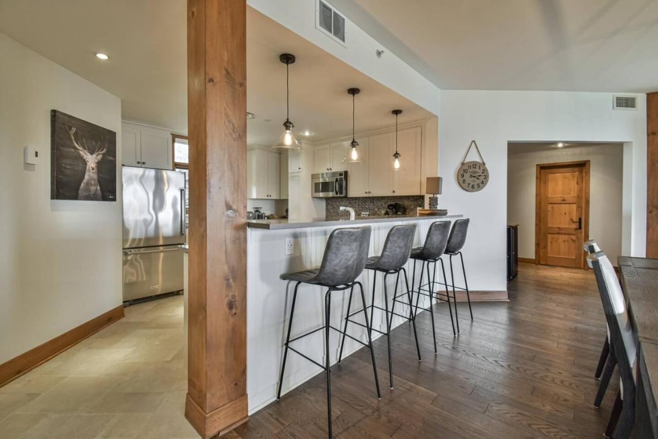 Altitude 168-6 3bdr In-out Apartment Mont-Tremblant